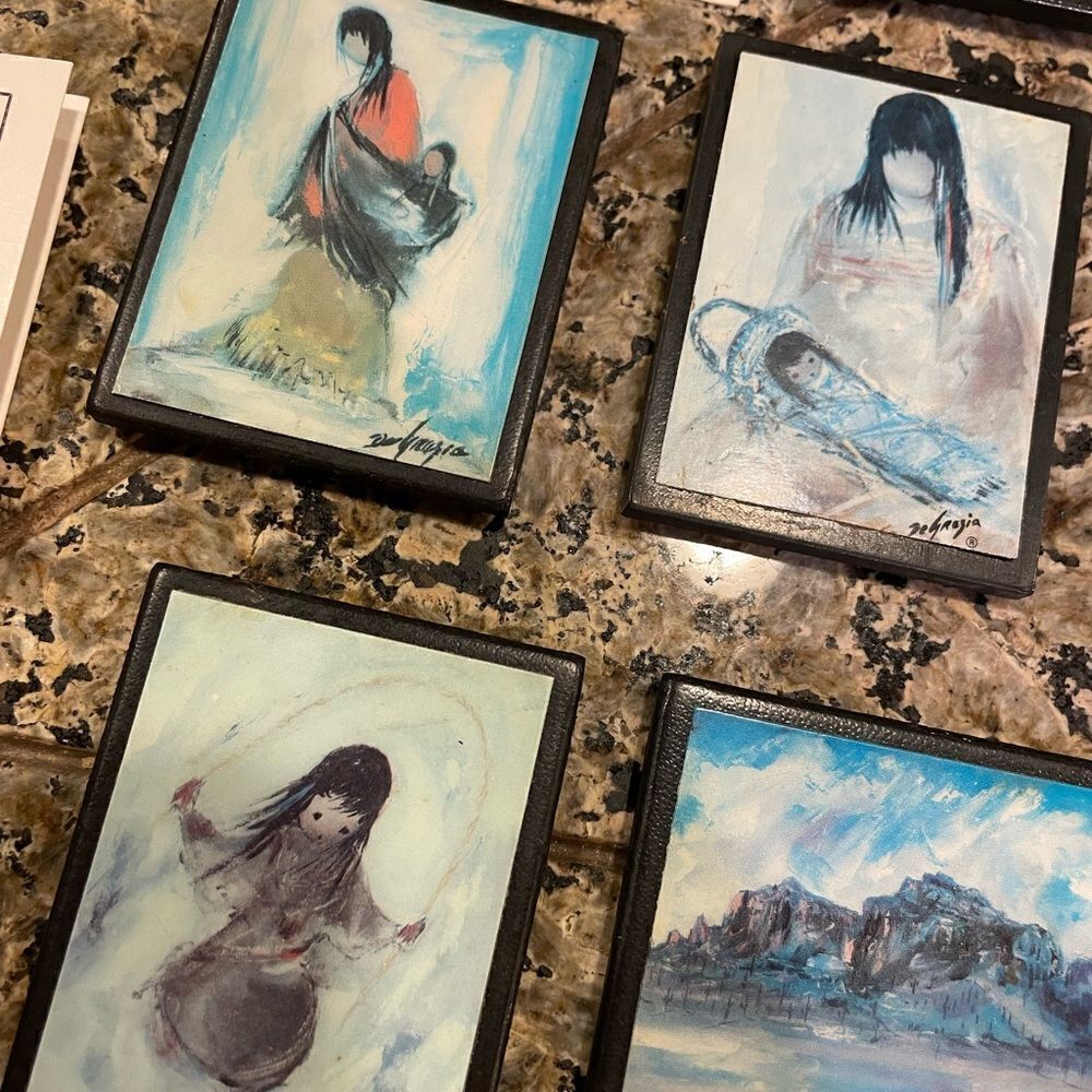 DeGrazia Vintage Notecards and 14 Magnets - Picture 11 of 16